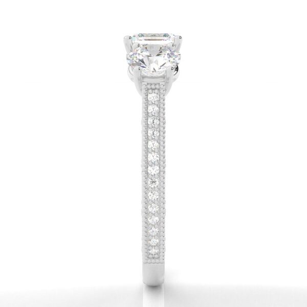 Luxury Three-Stone Diamond Engagement Ring – Vintage Elegance - Image 2