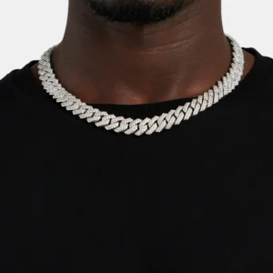 Iced-Out Cuban Link Chain – The Ultimate Statement Piece