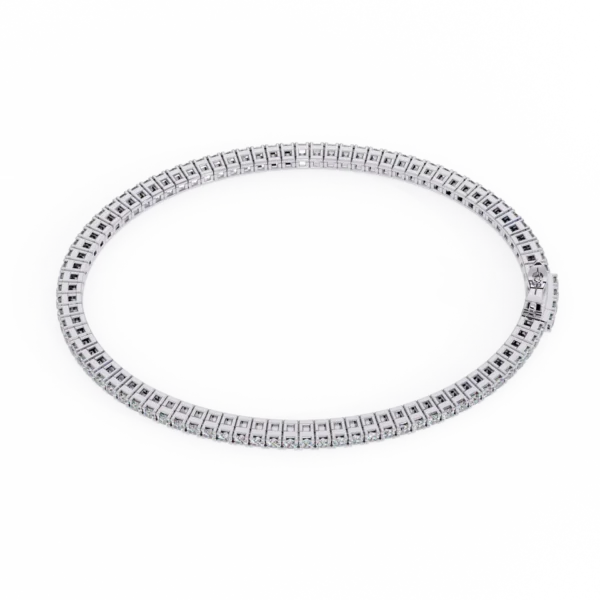 1.92 Carat Round Cut Diamond Tennis Bracelet in White Gold - Image 3