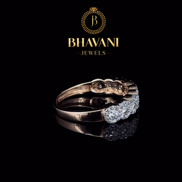 Luxury Moissanite Diamond Ring – Perfect for Weddings & Anniversaries - Image 4