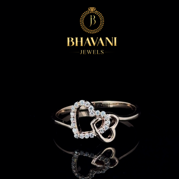 Elegant Interlocking Hearts Moissanite Ring – A Symbol of Love & Forever Bond