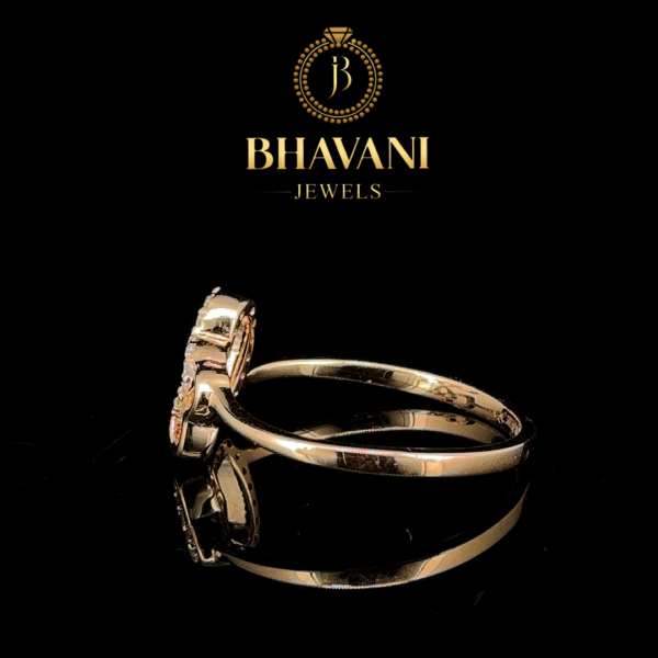 Elegant Interlocking Hearts Moissanite Ring – A Symbol of Love & Forever Bond - Image 4