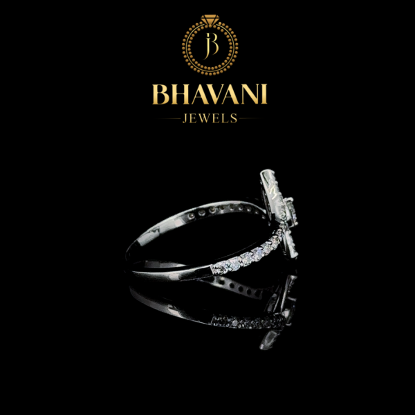 Radiant Sparkle Diamond Ring – A Modern Elegance for Every Occasion - Image 5