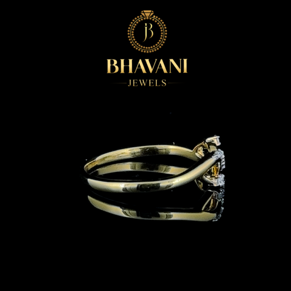 Infinity Elegance Diamond Ring – Timeless Beauty in Silver - Image 4