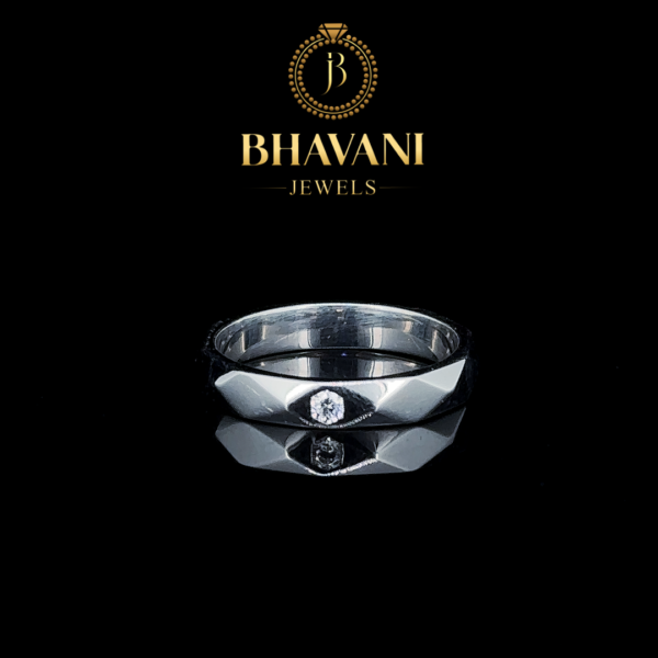 Majestic Solitaire Men's Band – Bold & Timeless in 925 Sterling Silver