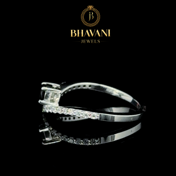 Black Diamond V-Cut Ring – Bold & Elegant - Image 2