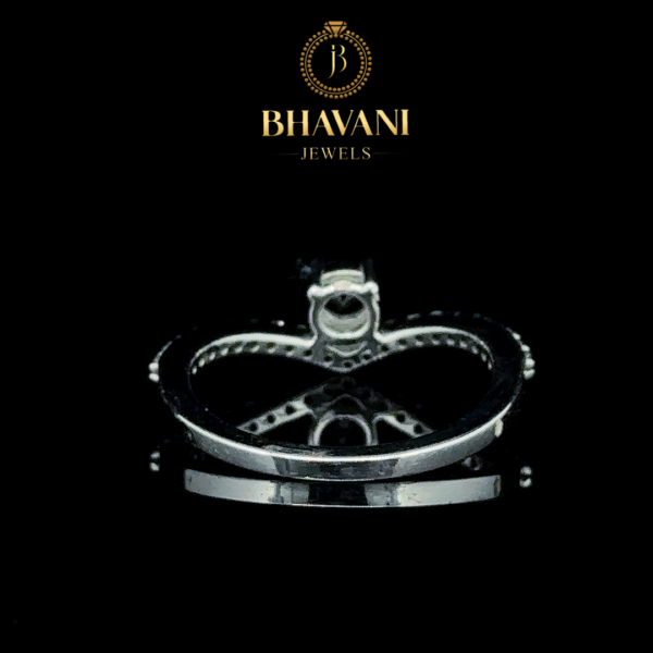 Black Diamond V-Cut Ring – Bold & Elegant - Image 3