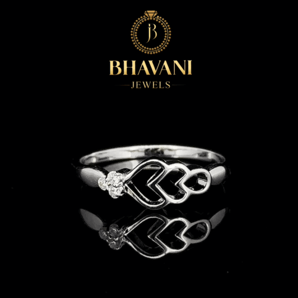 Love Diamond Ring – A Chic & Romantic Statement