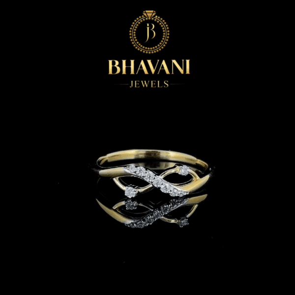 Infinity Elegance Diamond Ring – Timeless Beauty in Silver
