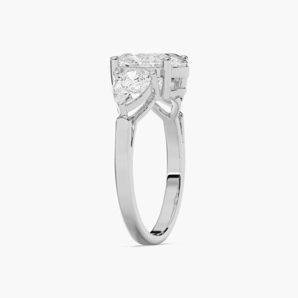 Oval-Cut Three-Stone Moissanite Engagement Ring – Timeless Elegance - Image 2